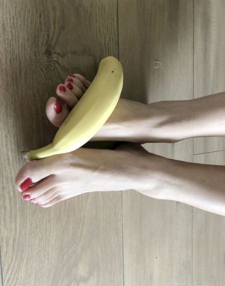 年轻的护士在线