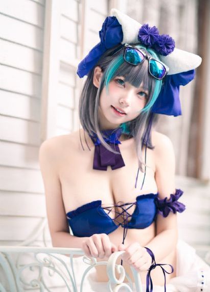 艳尸崔莹在线观看