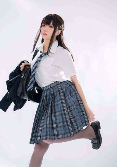 隔壁邻居女孩