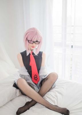 隔壁的女人