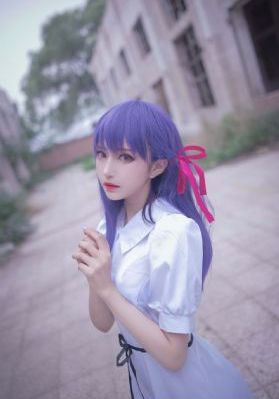 女大学生的沙龙室电影